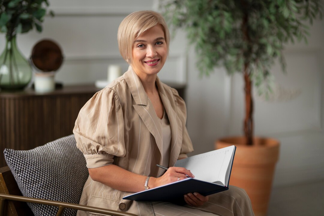 side view smiley woman posing indoors 23 2149927551 1